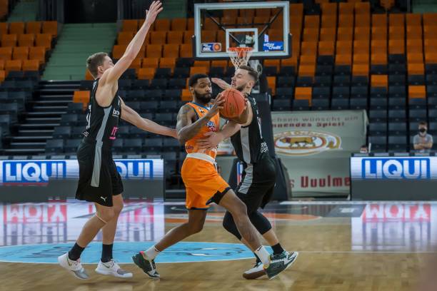 中屡屡得分 中屡屡得分